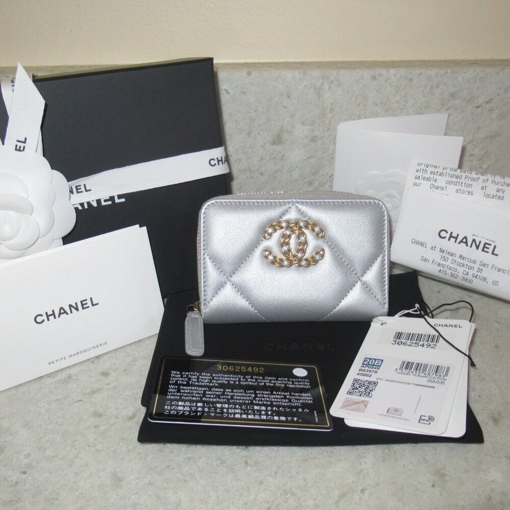 AUTHENTIC NEW Chanel Silver Goat Skin Gold Zip Card Holder O-Coin Wallet Purse